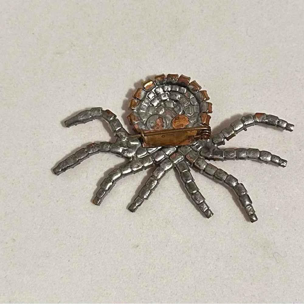 Czech rhinestone roach - Picture 7 of 7